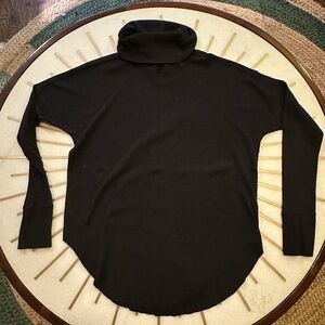 Aritzia TNA Current T-shirt Turtleneck